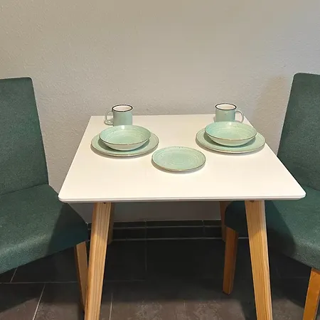 Your Private Bedroom Near Station Perfect For Solo Travelers * Koblenz (Rhineland-Palatinate)